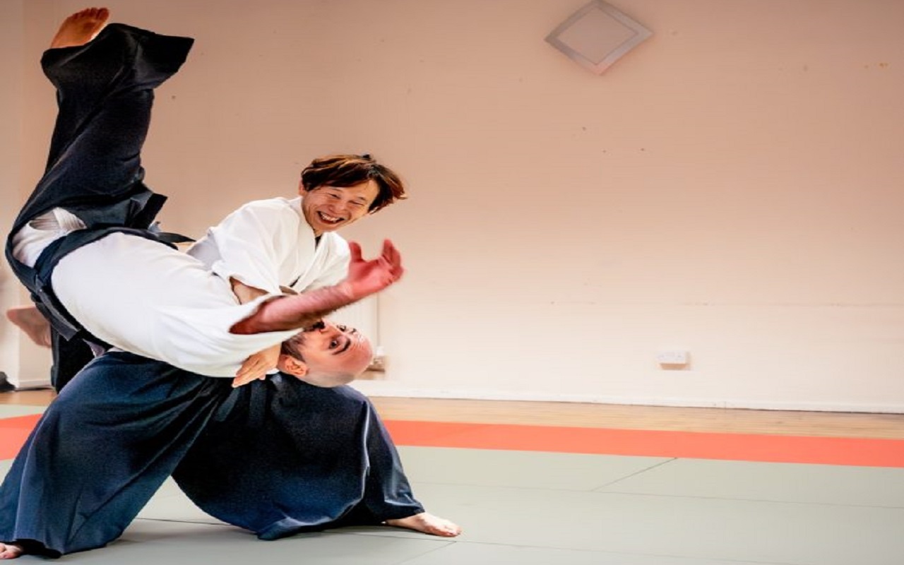 Ryuji-ShirakawaVedran-Rakinic18-slider